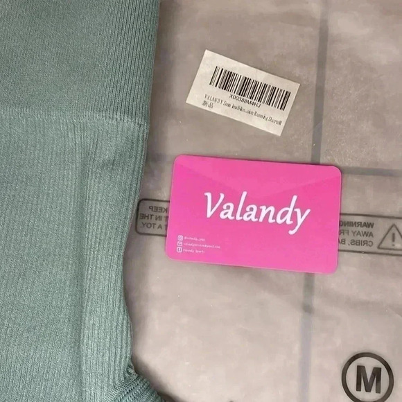 Valandy Bike Shorts - Picture 4 of 5